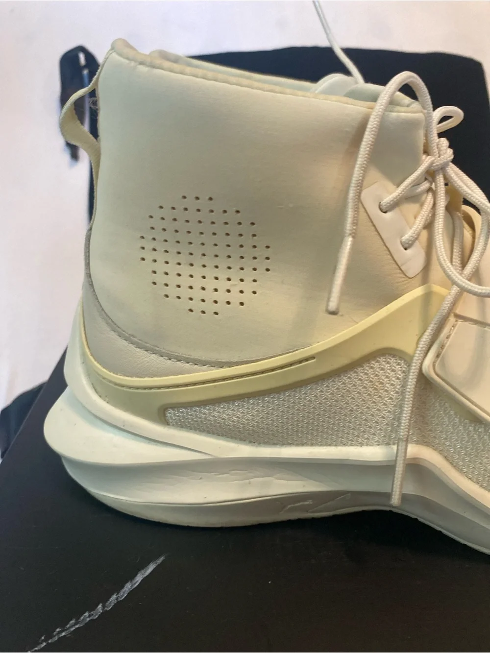 Fenty X Puma Wmns Trainer High Whisper White Leather Rare Size 10 w/box & Bag